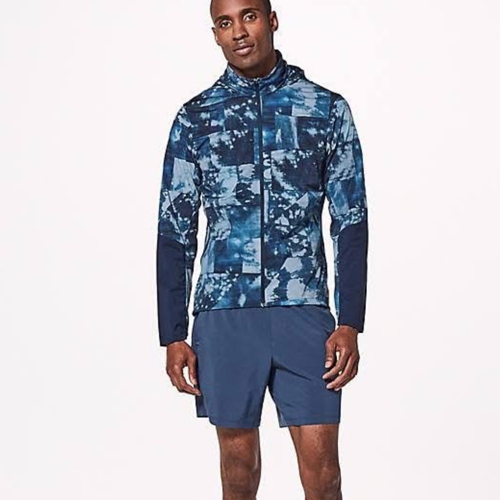 Lululemon Blue and Black Patterned Wind Active Jacket